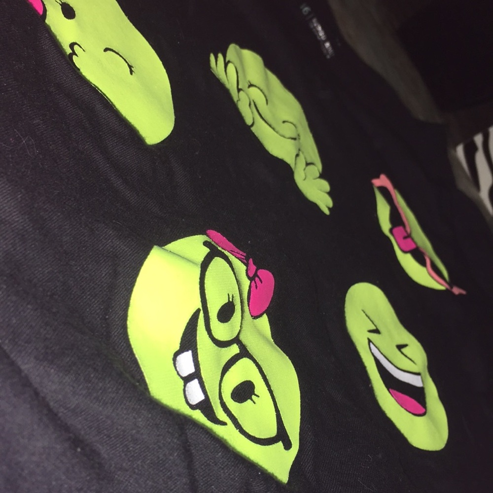 Emoji shirt .